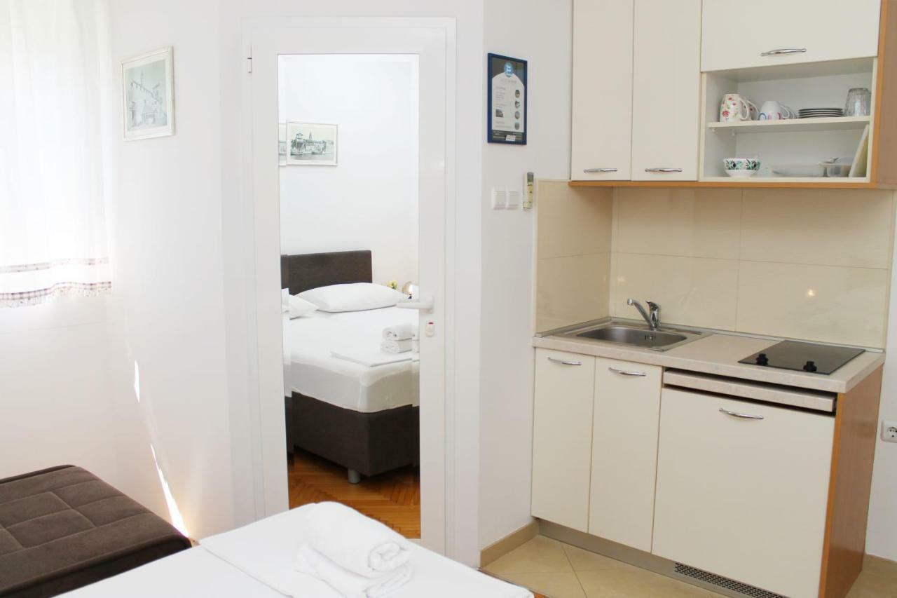 Mito Rooms And Apartments 特罗吉尔 外观 照片