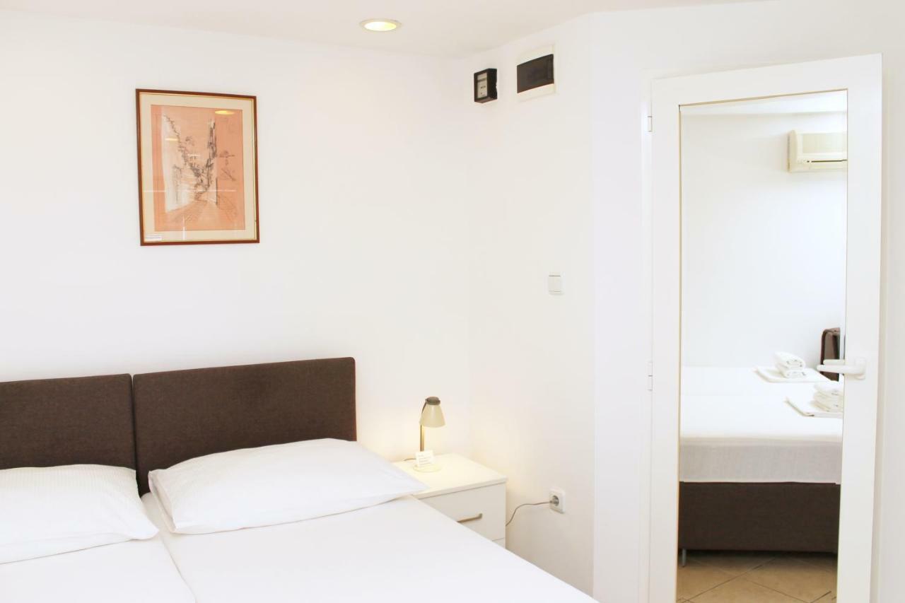 Mito Rooms And Apartments 特罗吉尔 外观 照片