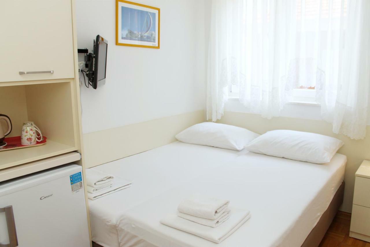Mito Rooms And Apartments 特罗吉尔 外观 照片