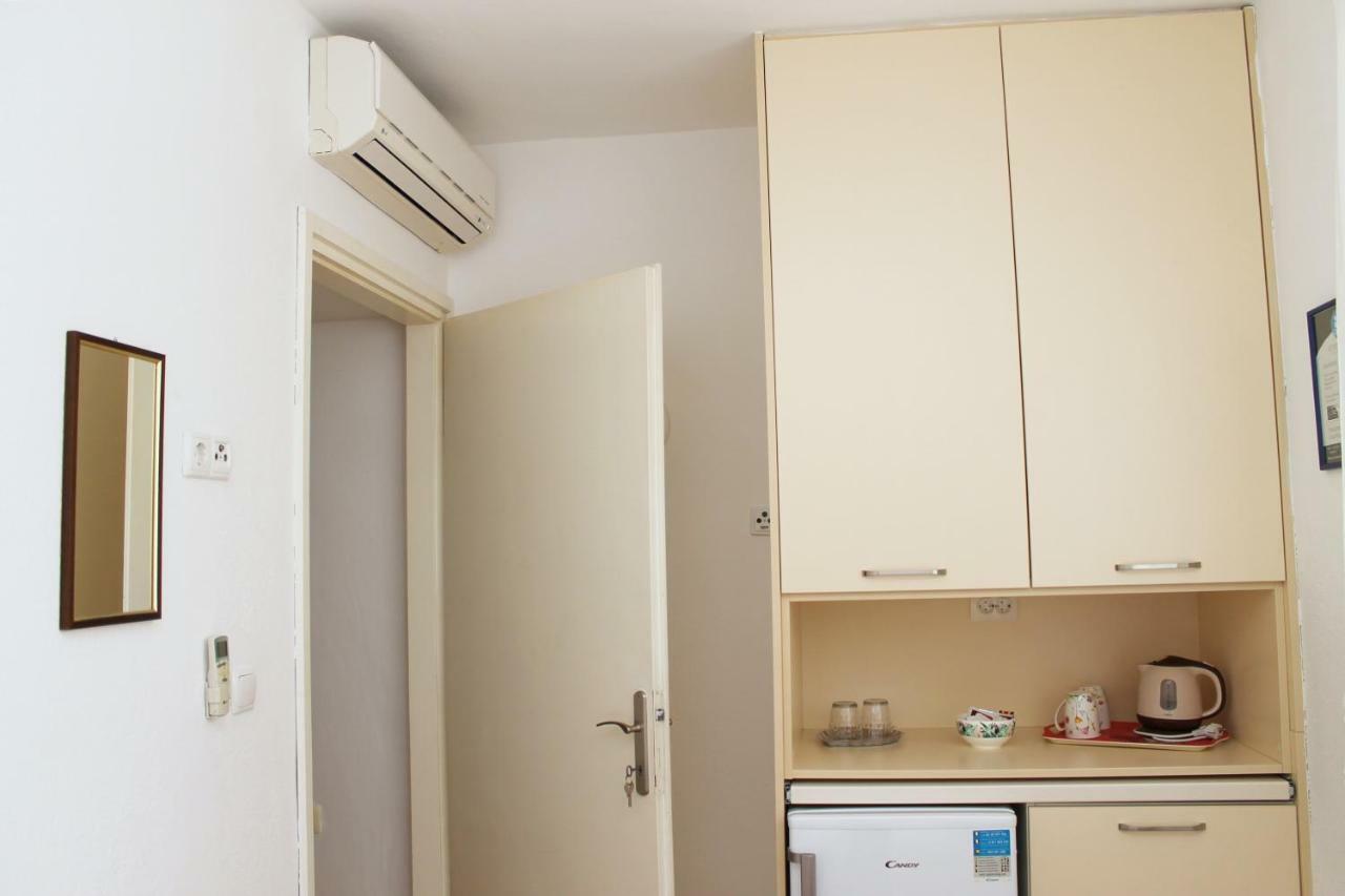 Mito Rooms And Apartments 特罗吉尔 外观 照片