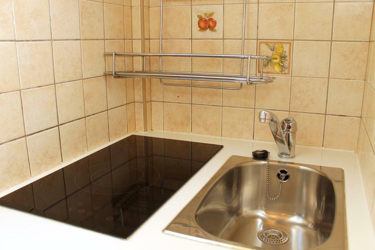 Mito Rooms And Apartments 特罗吉尔 外观 照片